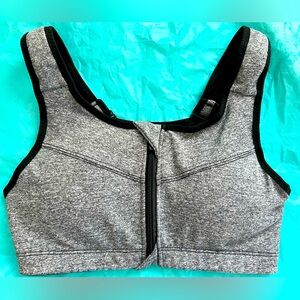 Women's Zip Front Closure Sports Bra